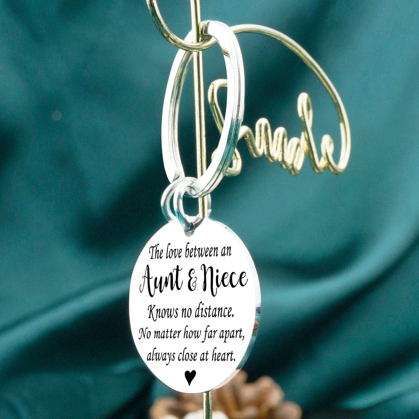 WXCATIM Aunt Niece Gifts Aunt Gifts From Niece Niece Gifts From Aunt Auntie Best Aunt Ever Gifts Key Chain Birthday Gifts For Aunt Niece Christmas Gifts For Aunt From Niece Keychain Gift For Women